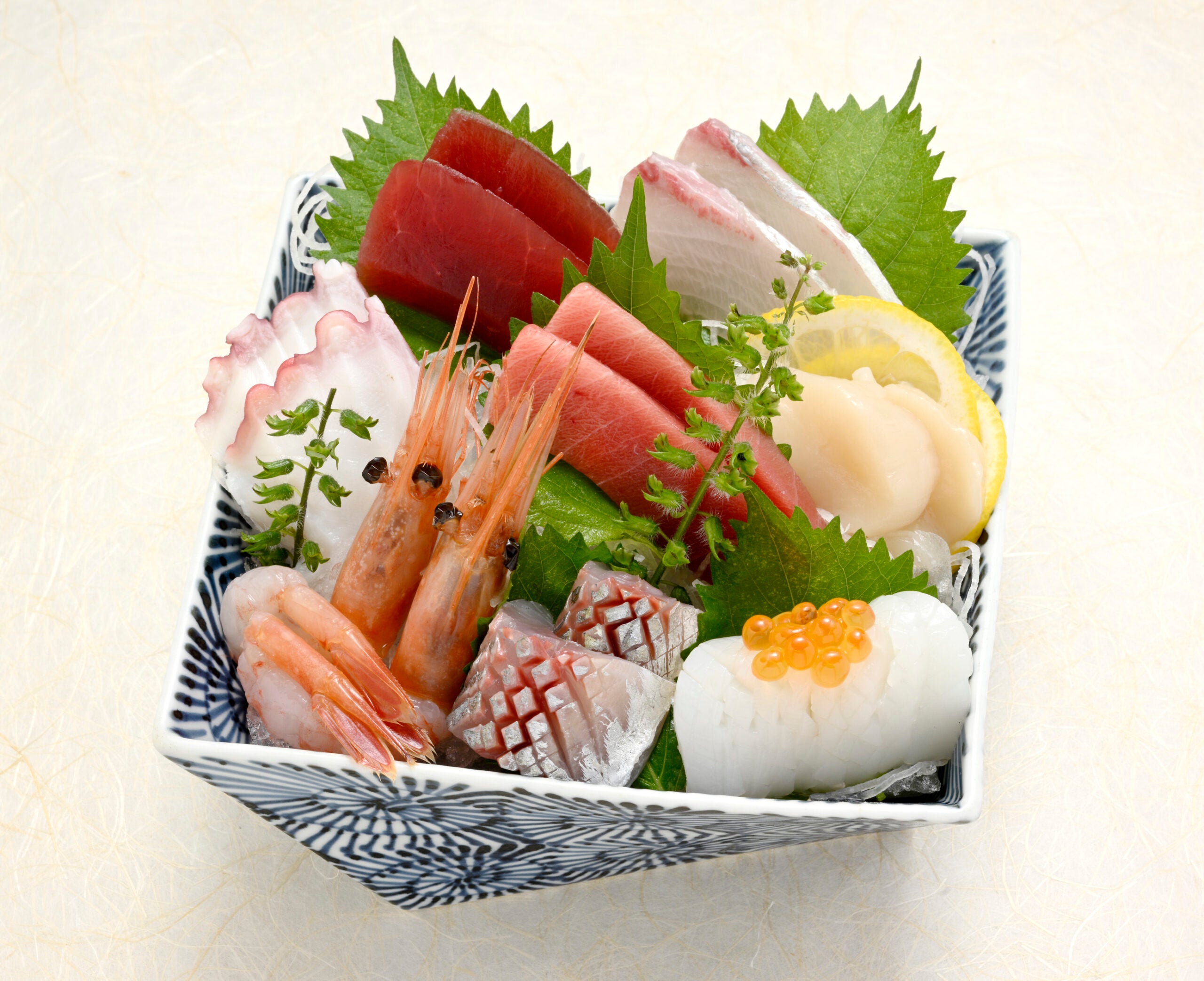 <!--td {border: 1px solid #cccccc;}br {mso-data-placement:same-cell;}-->特撰刺身盛り合せ〈1人前〉の写真