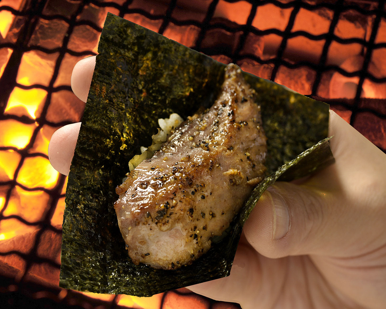 鮪ほほ肉挟み巻の写真